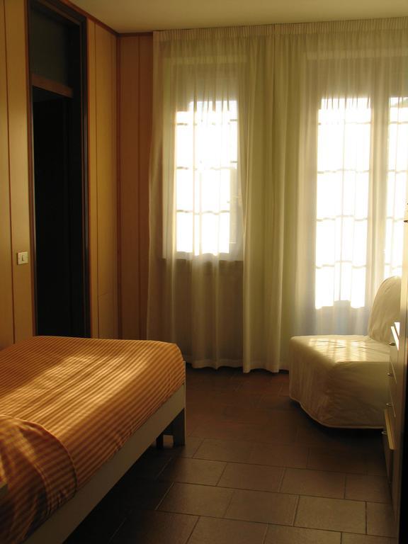 Albergo Residence Isotta Veruno Luaran gambar