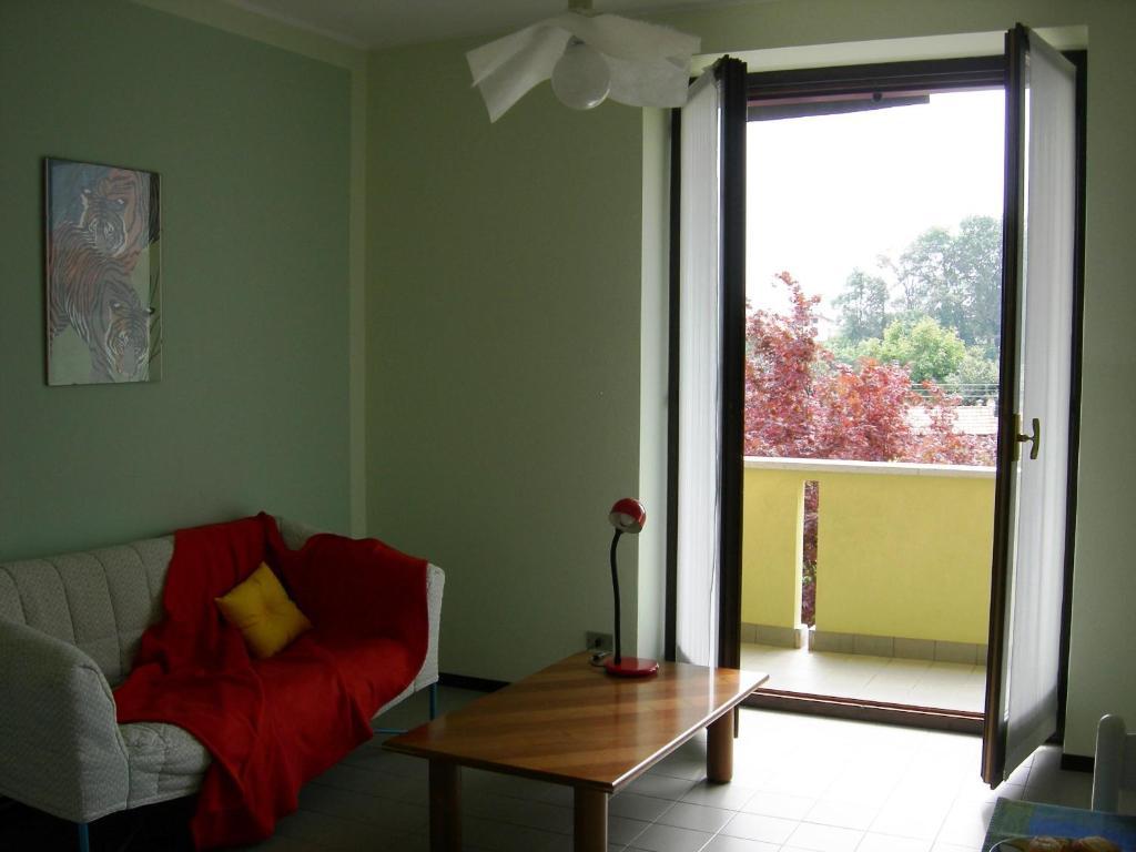 Albergo Residence Isotta Veruno Bilik gambar