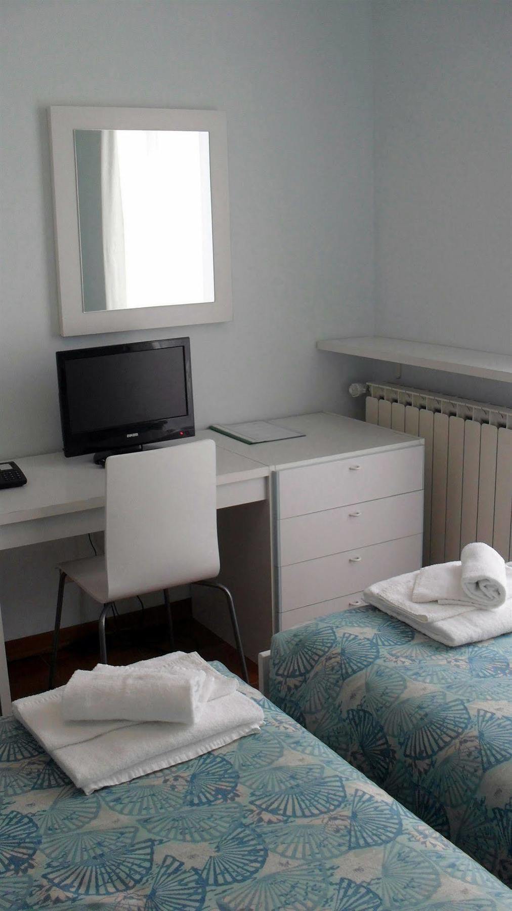 Albergo Residence Isotta Veruno Luaran gambar