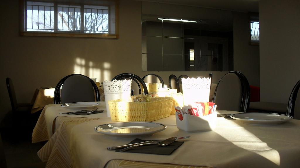 Albergo Residence Isotta Veruno Luaran gambar